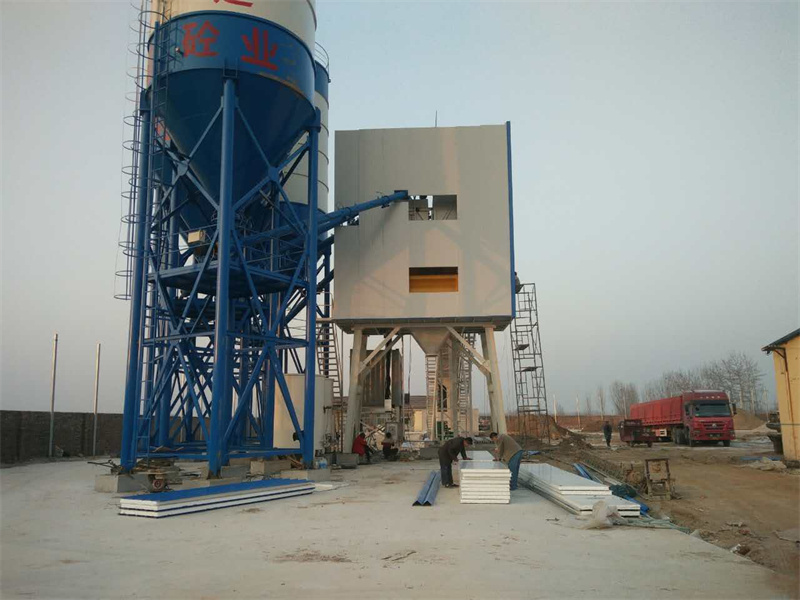 Wet Ready HLS180 Big Type Concrete Batching Plant