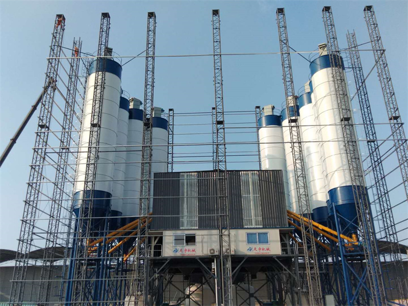 Stationary Type HLS240 Concrete Batching Plant