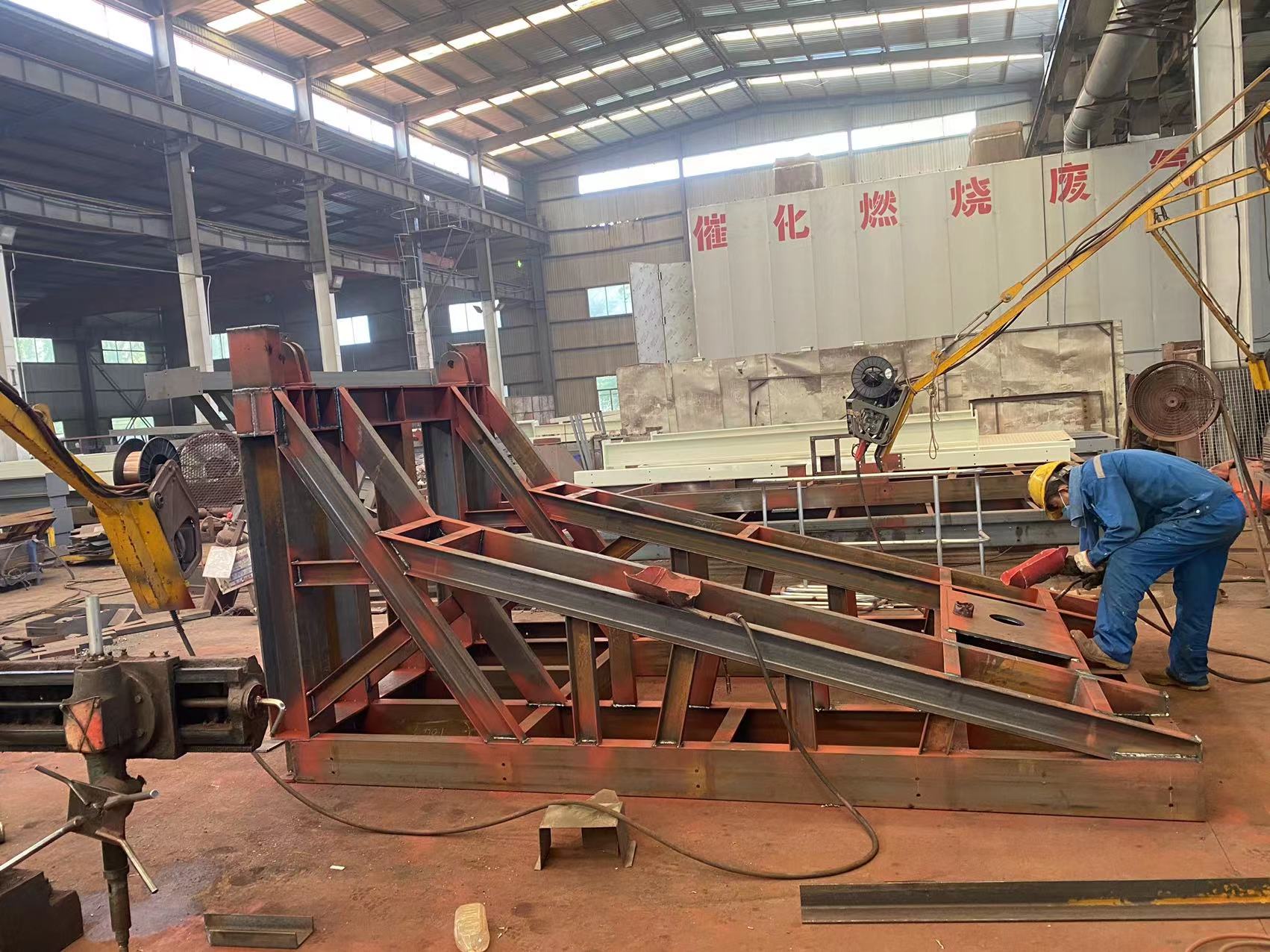 main frame of concrete mixing plant